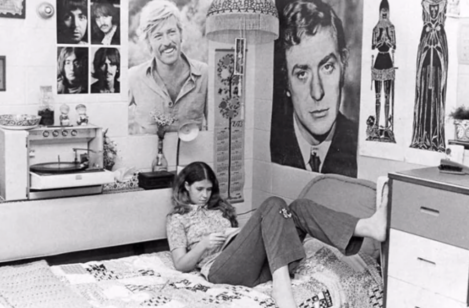 1960s teenager room - 0000