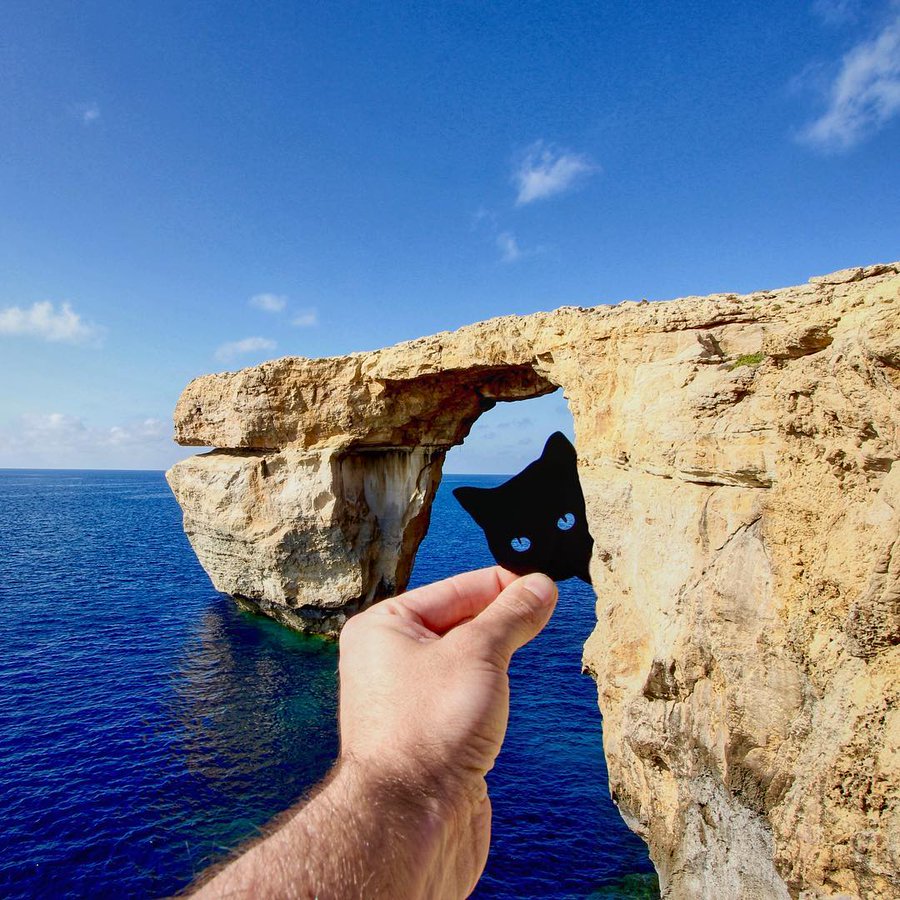 azure window (collapsed natural arch)