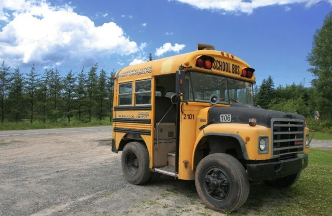 special bus - Amcamporoling School Bus 2101 106