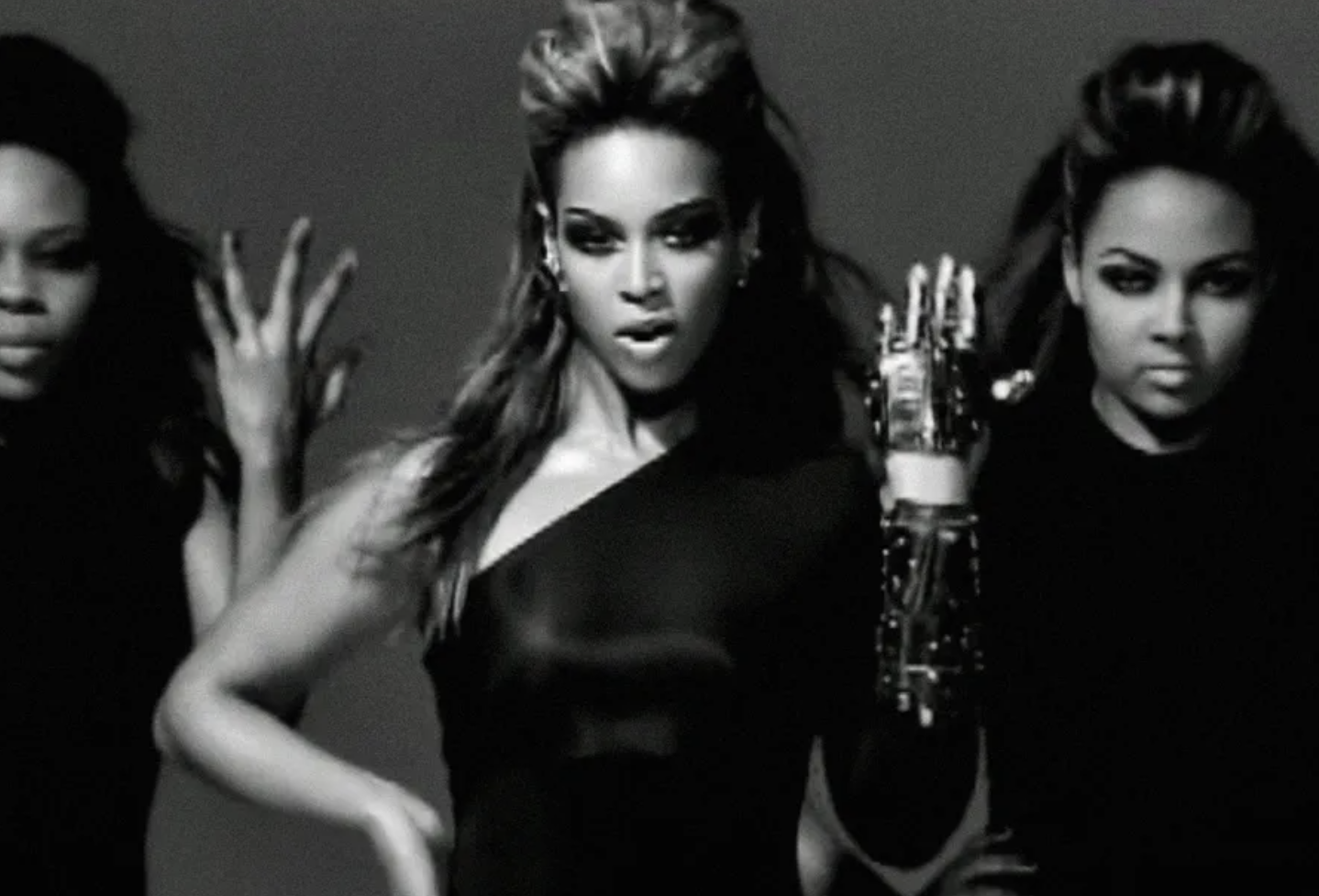 25 Photos of Beyoncé Throughout the Years | eBaum's World