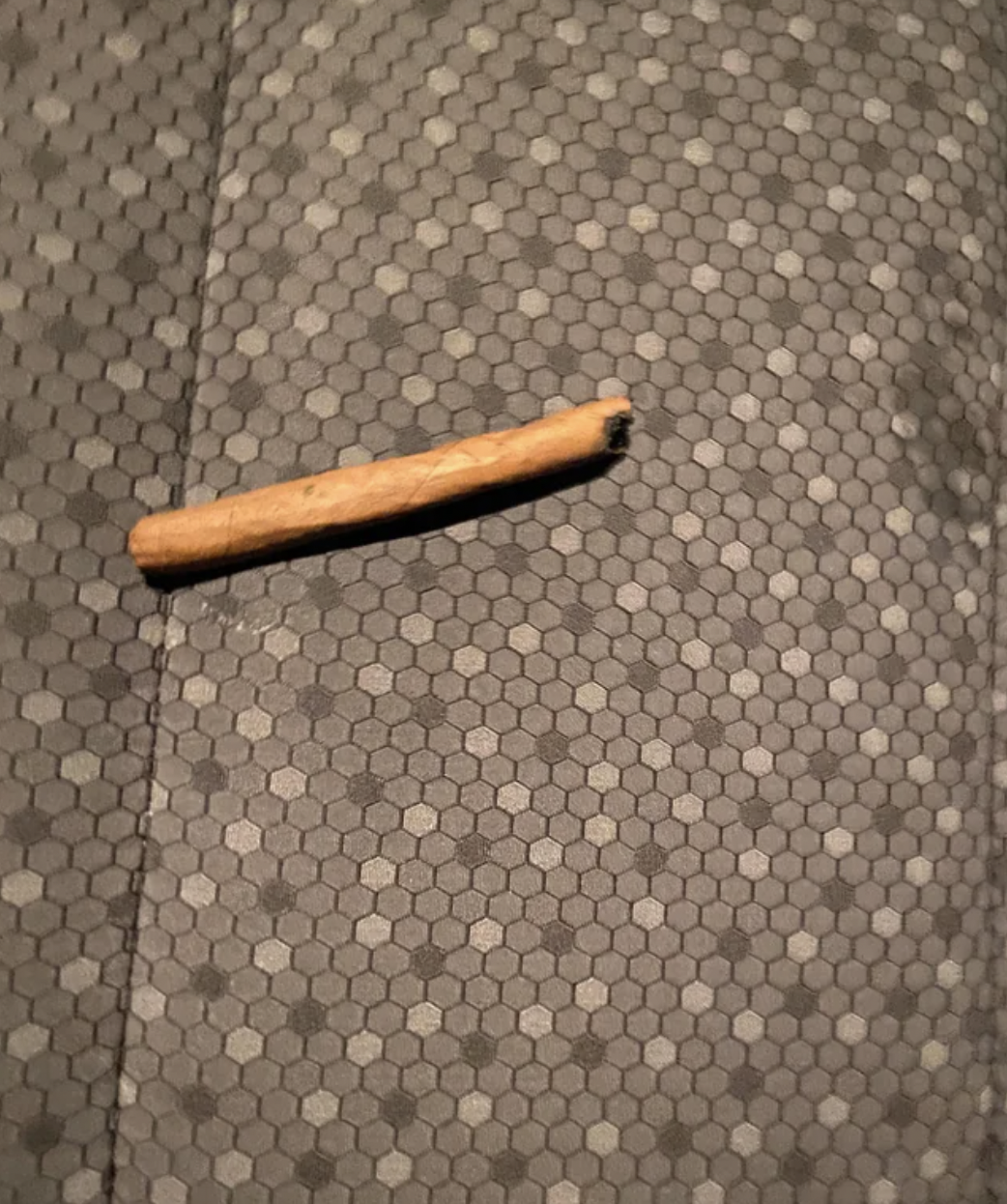 “Found this in my express rental just now. I don’t smoke but I left it on my neighbor's porch. His treat now. Hopefully it’s not laced.”