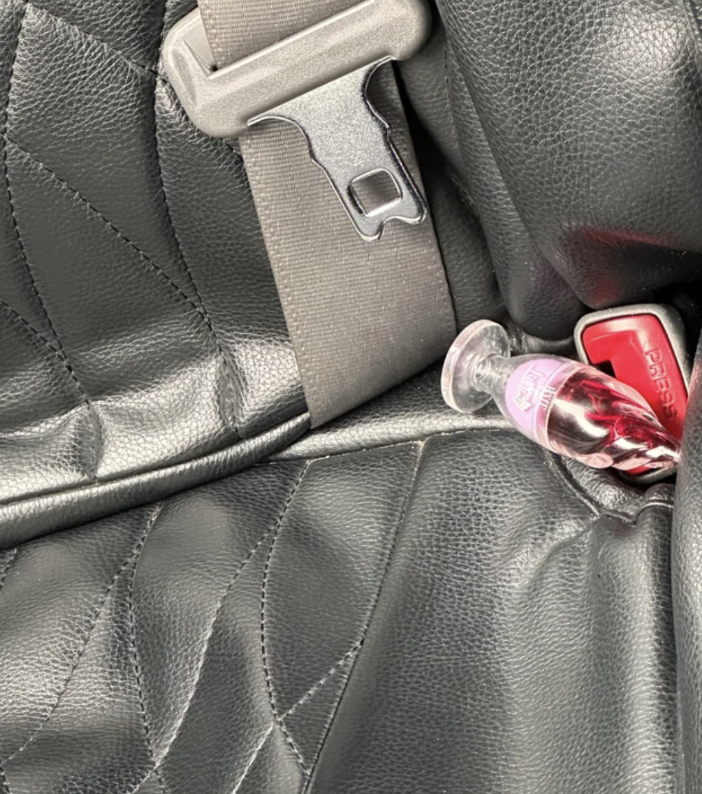 26 Crazy Things Lyft Drivers Have Found in Their Cars