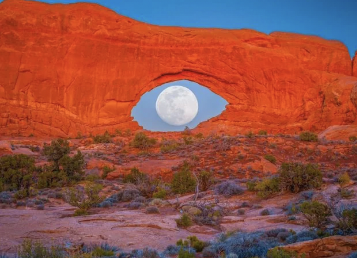 full moon arches national park