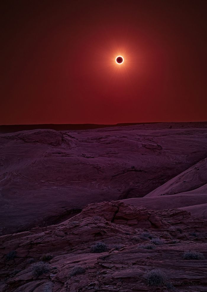 solar eclipse in canyon