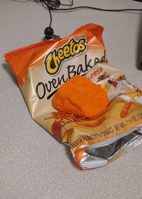 people who lost the food lottery - cetylate Cheetos Oven Baked heese Cheese Flavored Snacks Net Wt.78 Oz. 2