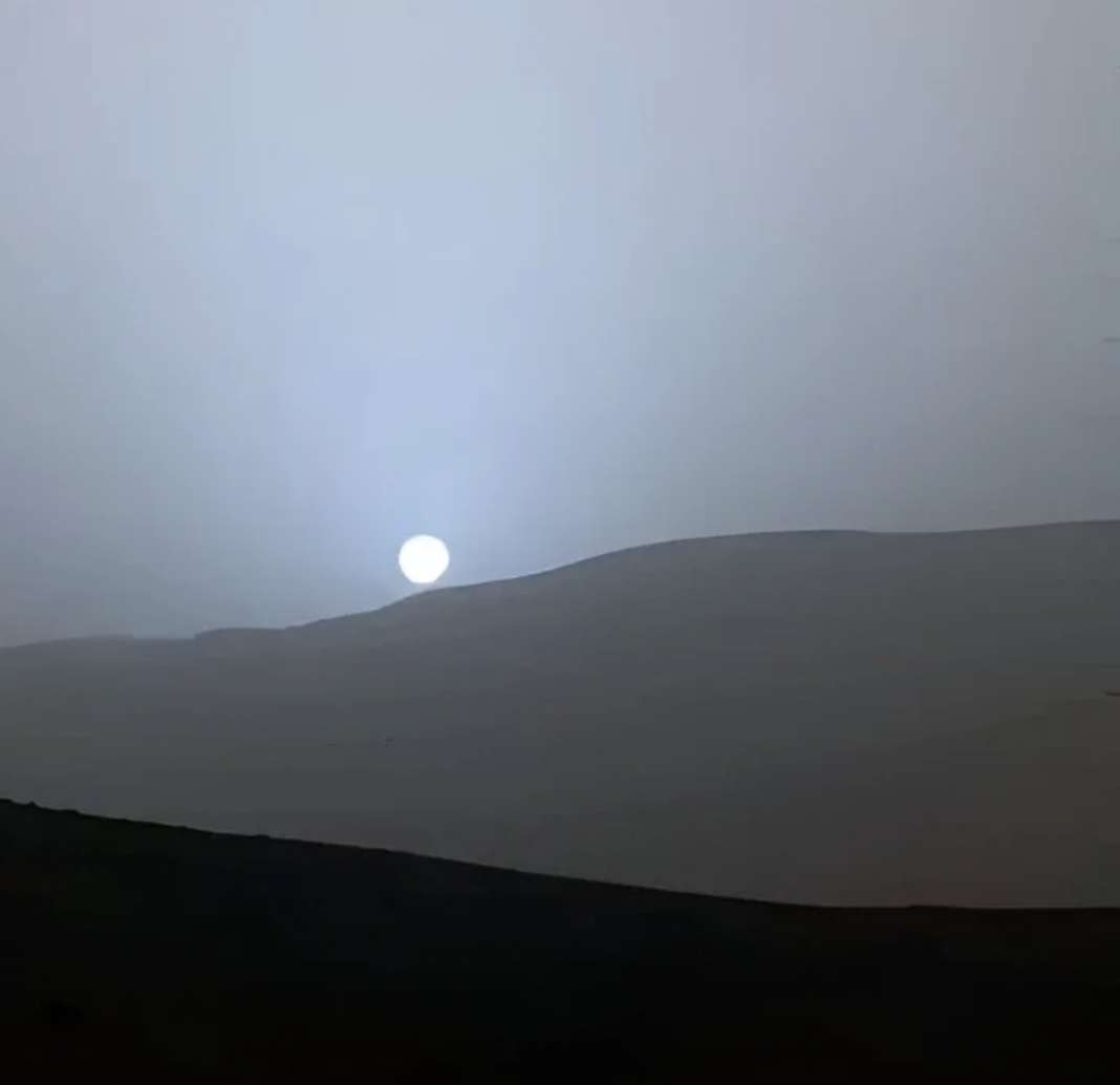 curiosity rover sunset on mars