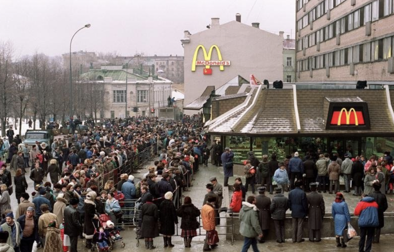 Lines to visit the first McDonald's in Moscow, USSR. January 31, 1990.