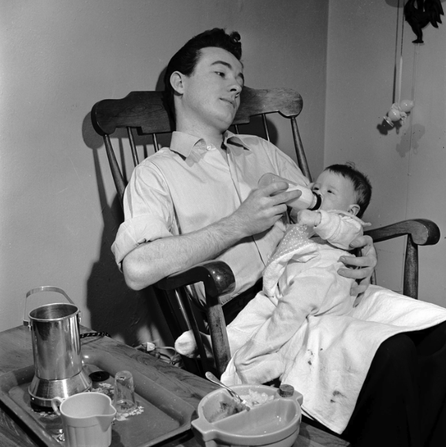 23 Pics of Dads Through the Decades That Prove Dads Haven't Changed