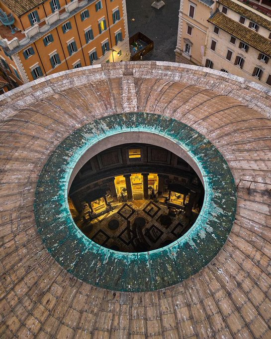 pantheon oculus from above