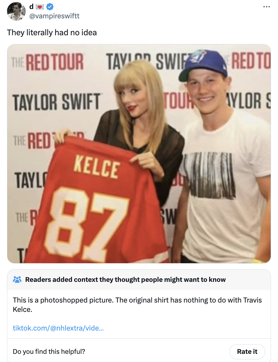 taylor swift travis kelce jeff skinner - They literally had no idea The Red Tour Tavi Swif Taylor Swift Red To Tour Aylors The Red Kelce Tayl The P Sw 87 Readers added context they thought people might want to know This is a photoshopped picture. The orig