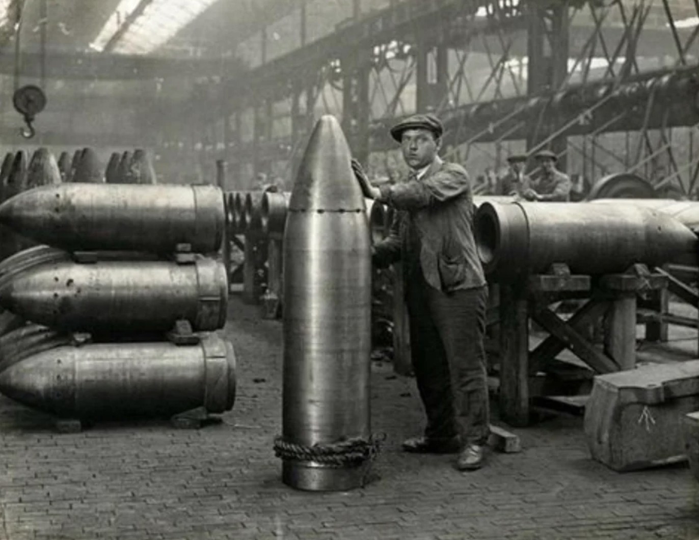 British workers in a Sheffield arms factory, 1916.