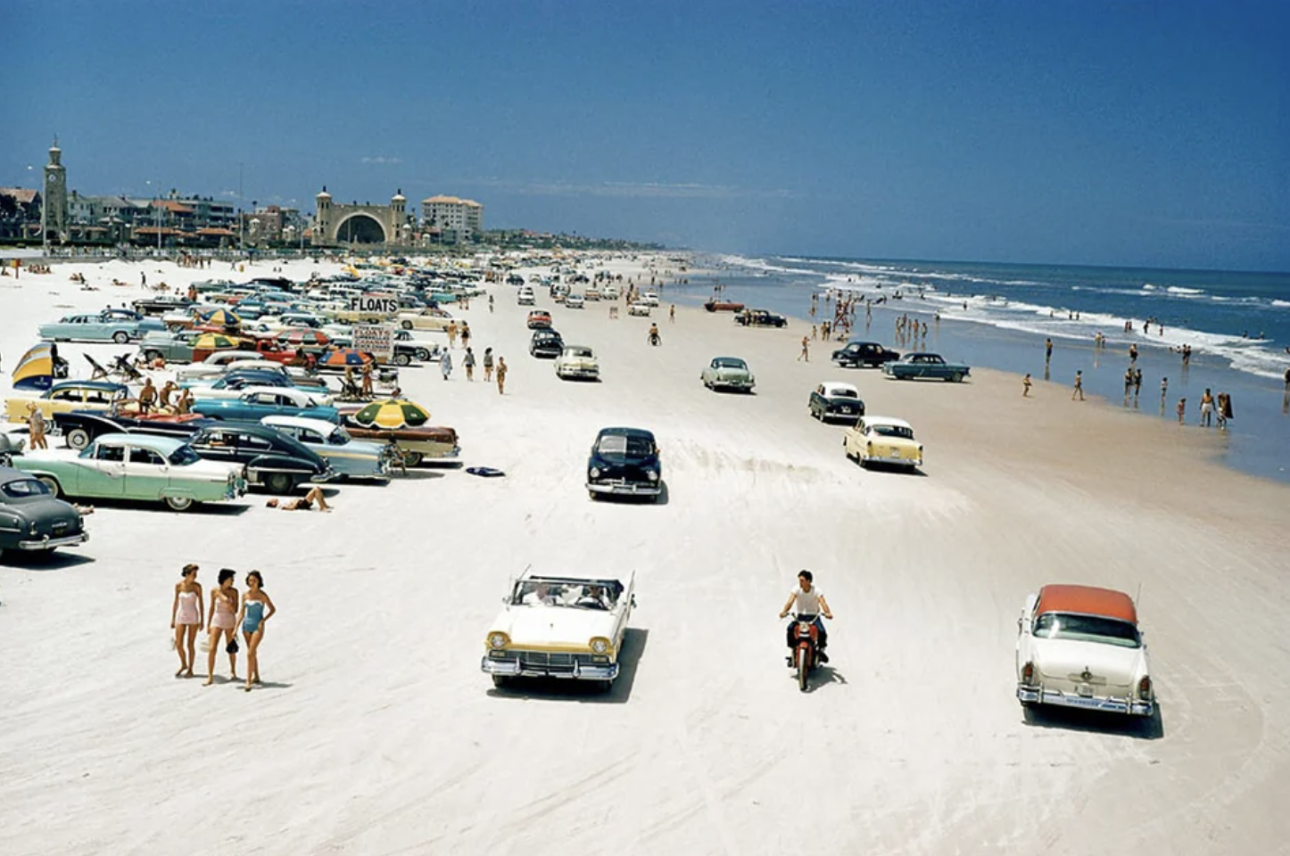 daytona beach in 1950 - Floats