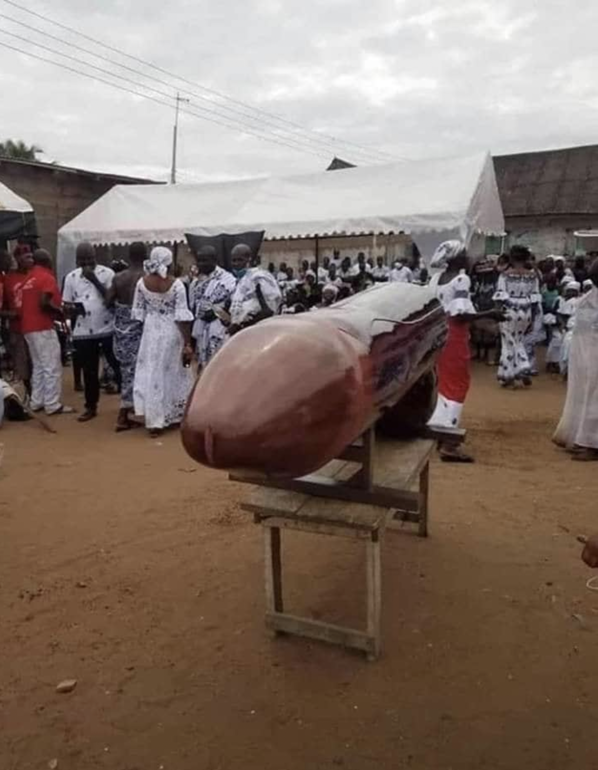 20 Over-the-Top Ghanan Caskets to RIP in Style 