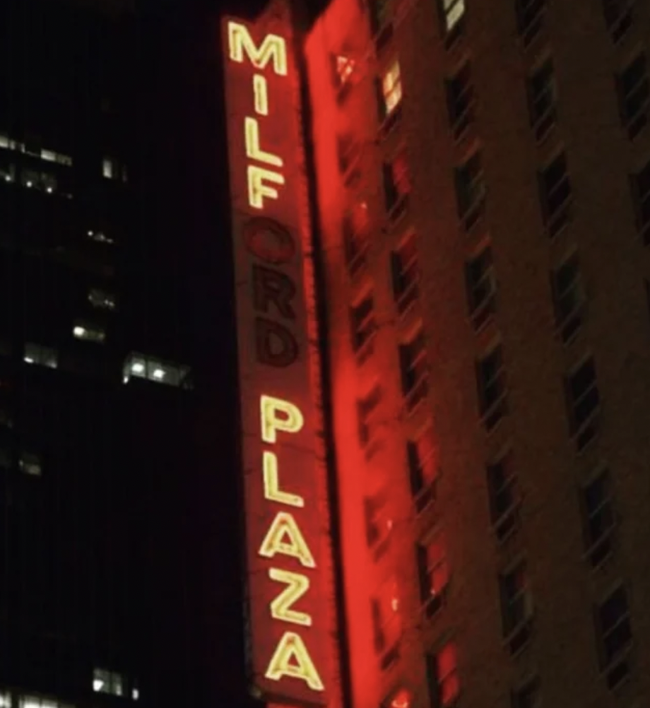 30 Burned-Out Bulbs That Made Neon Signs 100 Times Funnier