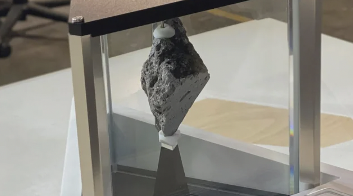 oval office moon rock