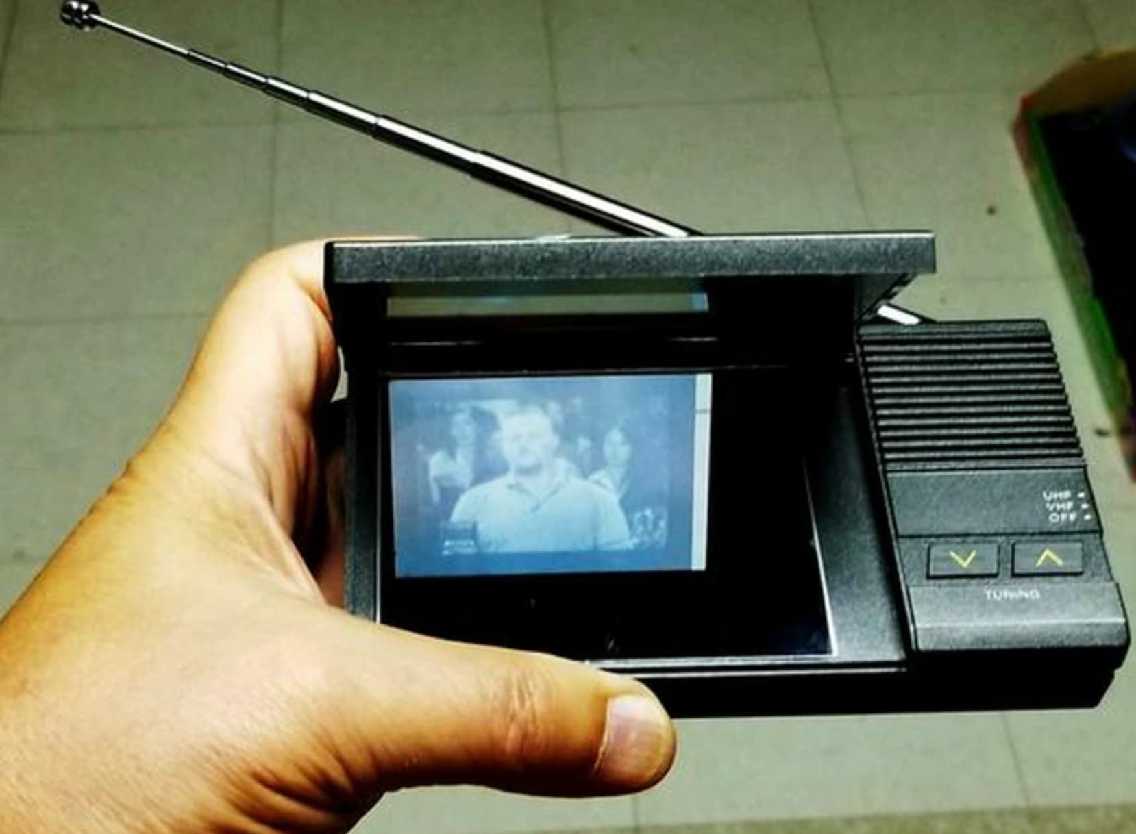Handic Tv Once Crucial Bits of Tech That Now Feel Quite Dated | eBaum's World