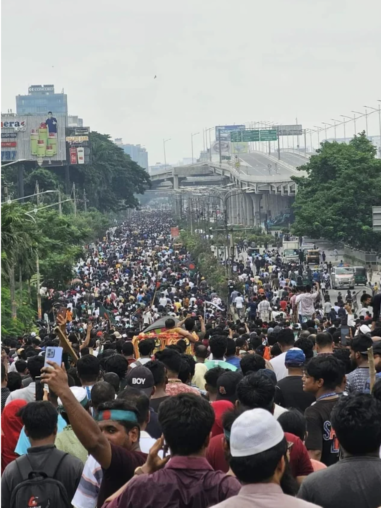 Millions march towards the dictator Hasina's residence to demand her resignation.