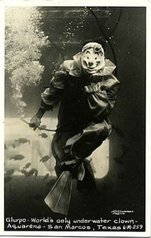 underwater clown - GlurpoWorld's only underwater clown AquarenaSan Marcos, Texas M259