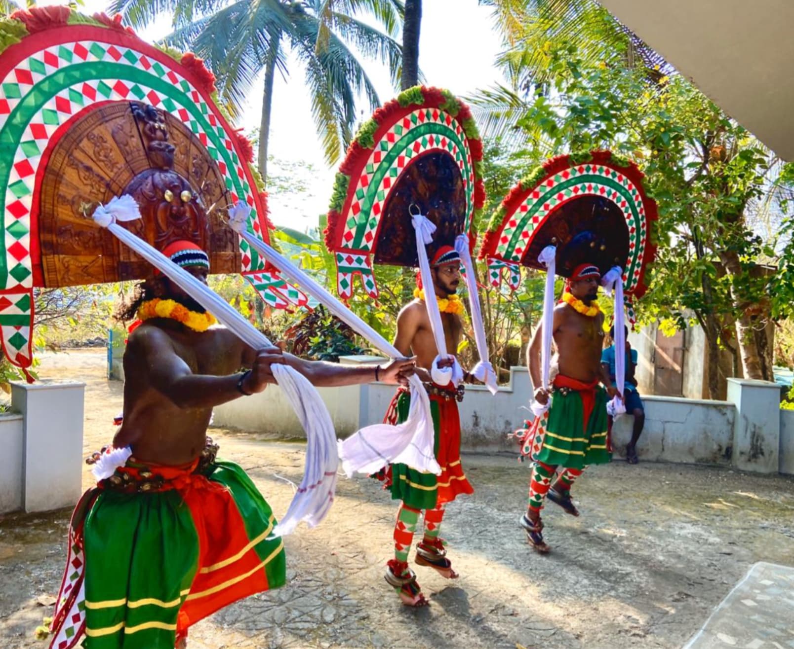 Folk Ritual 20 Fascinating Rituals and Traditions Around the World | eBaum's World