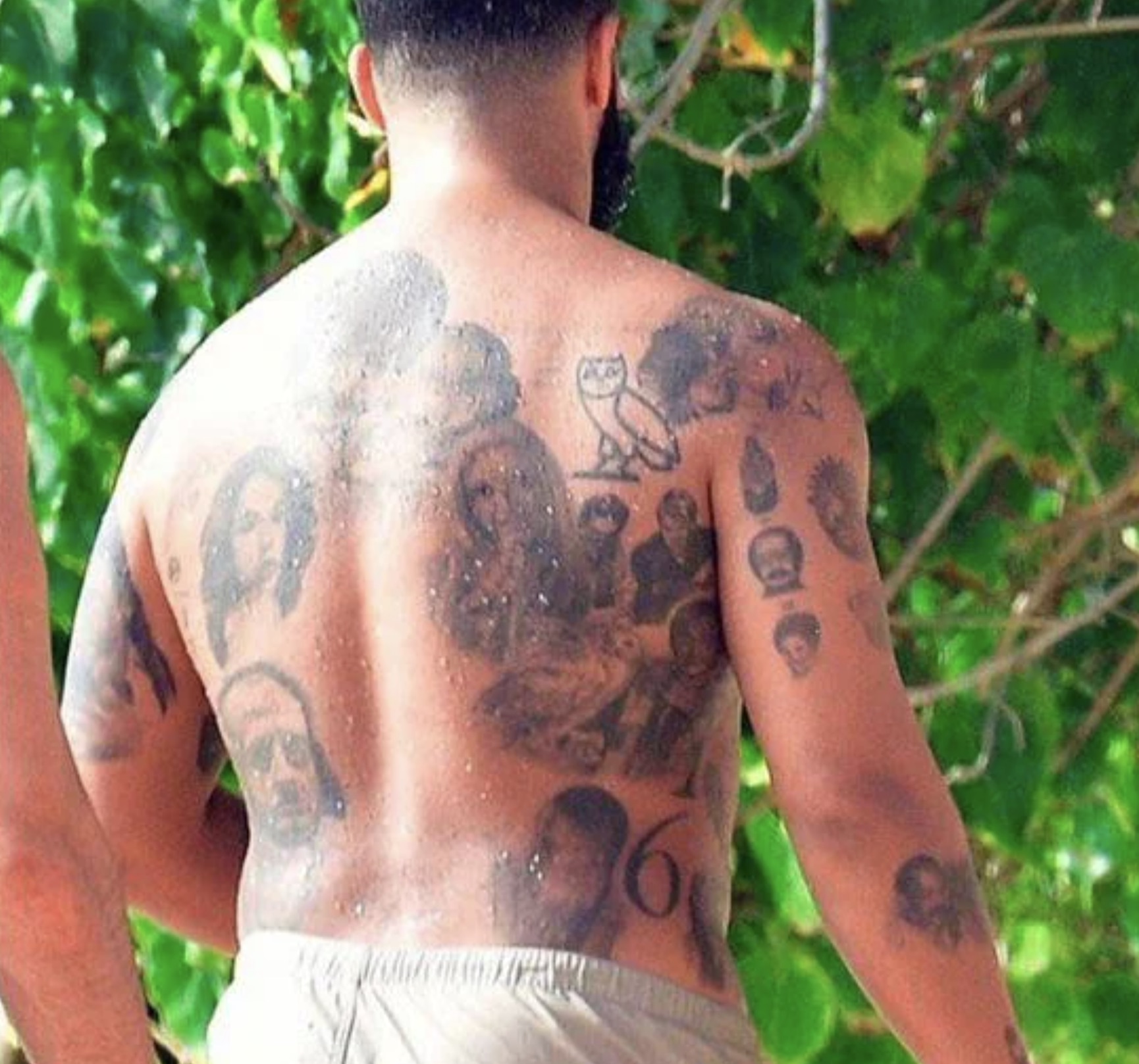 drakes back tattoos - 190