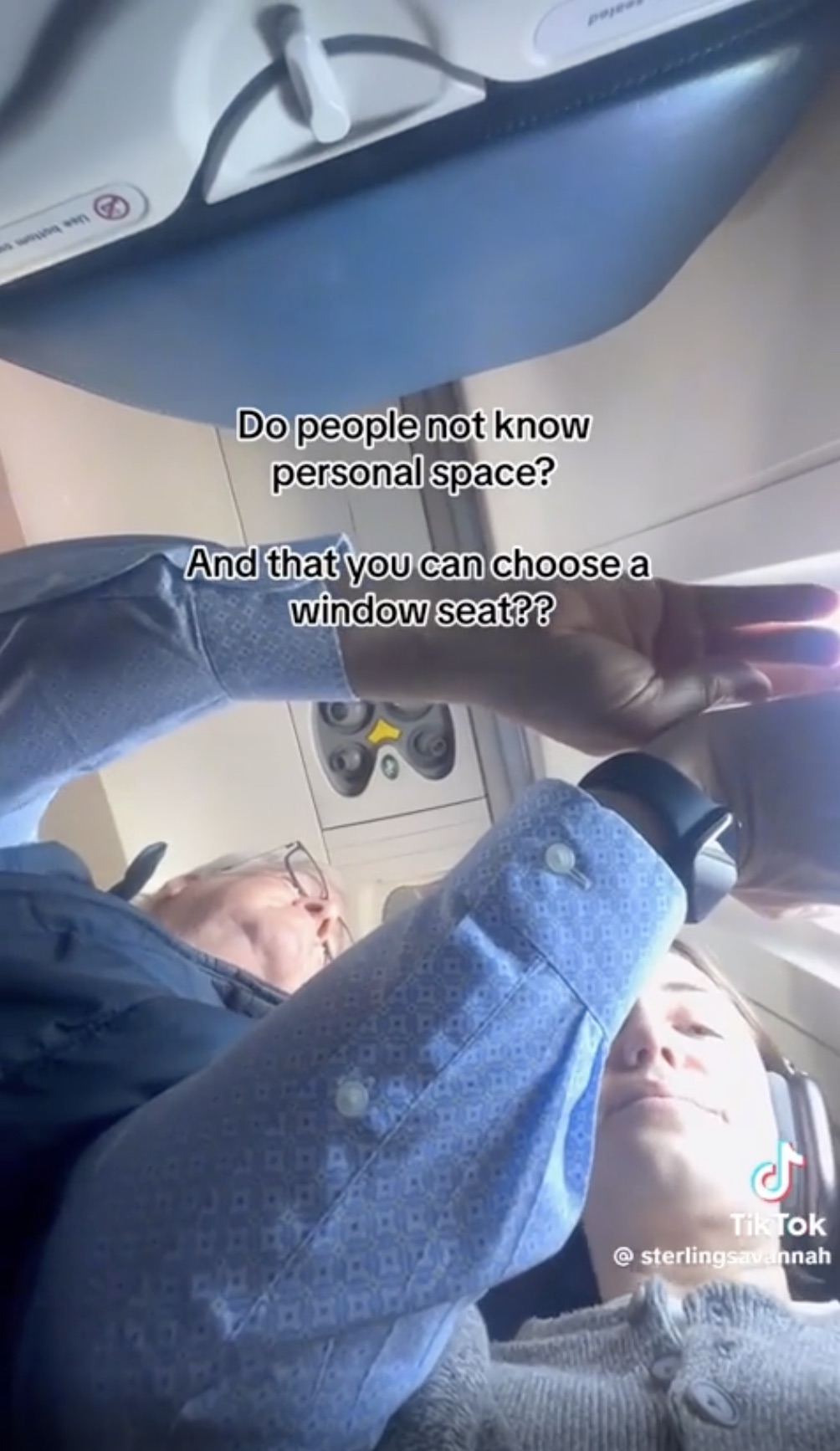 airplane window etiquette - Do people not know personal space? And that you can choose a window seat?? Tik Tok