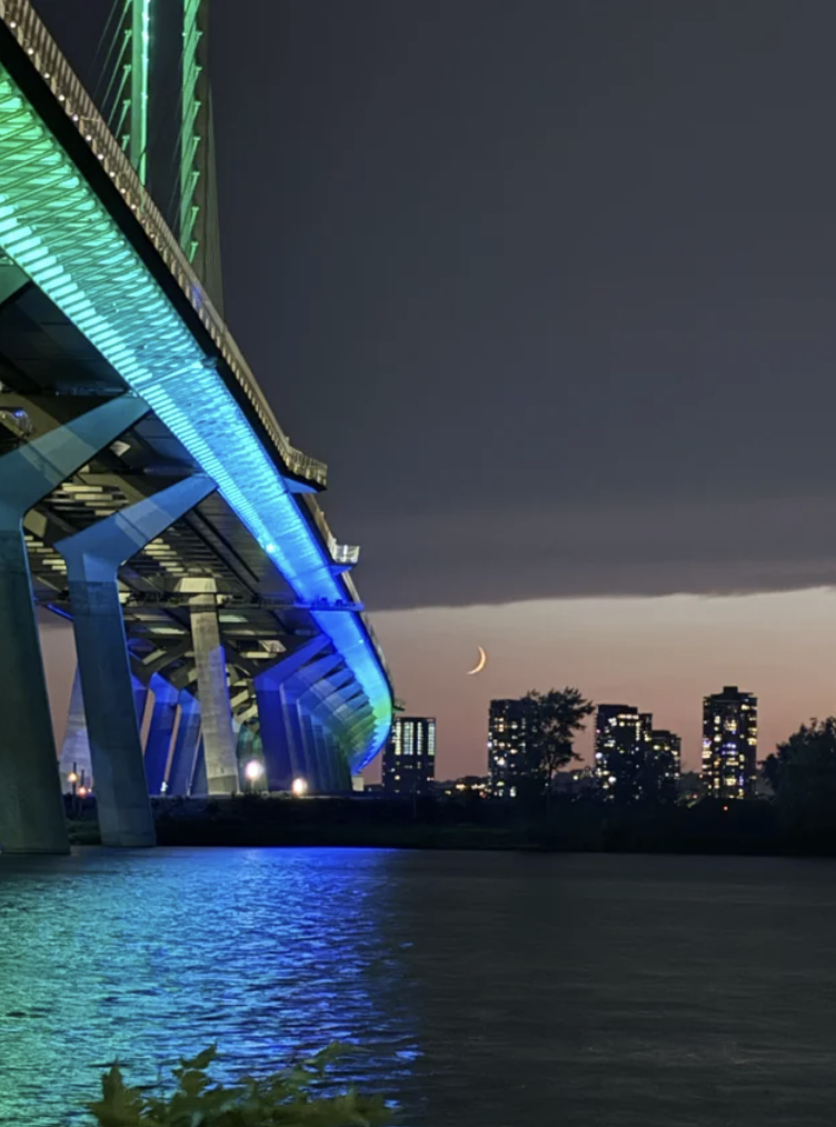 Samuel De Champlain Bridge.