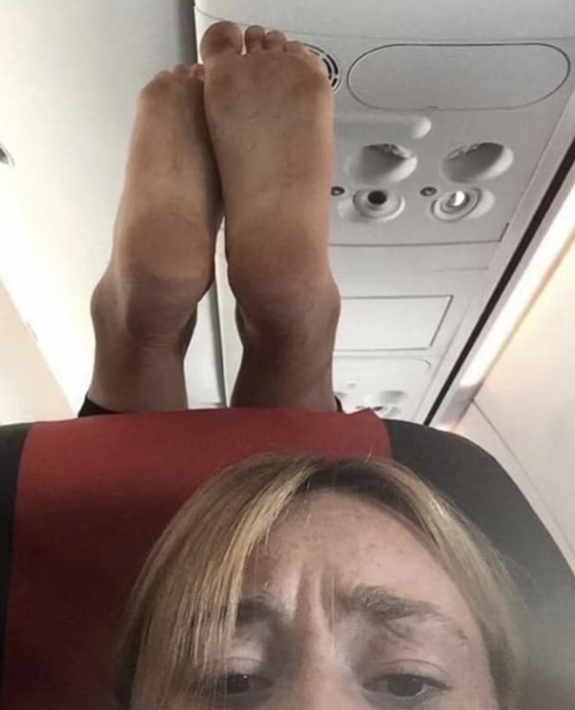 airplane foot meme