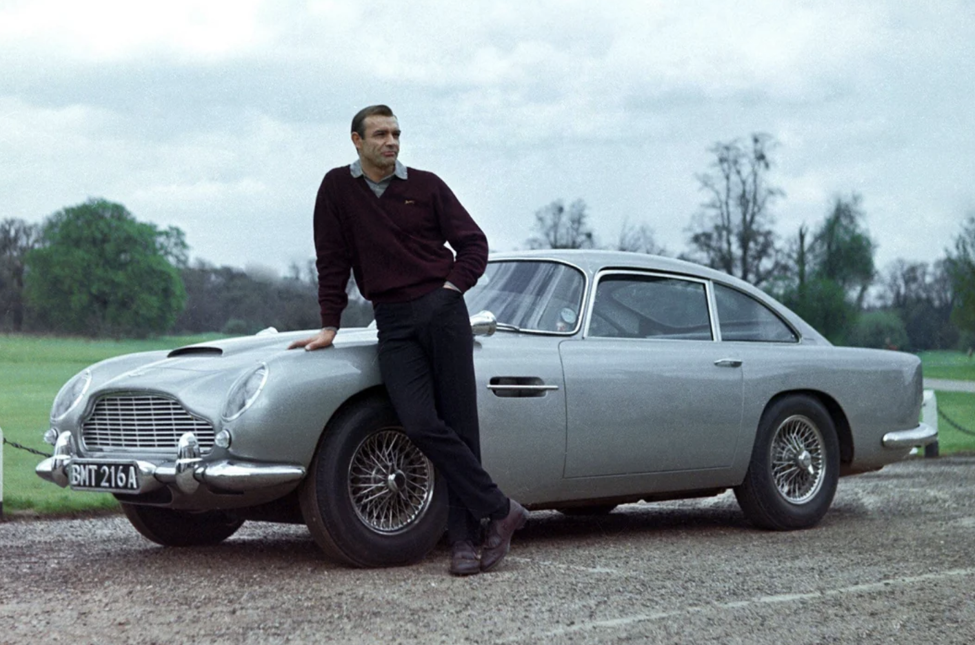 aston martin db5 james bond