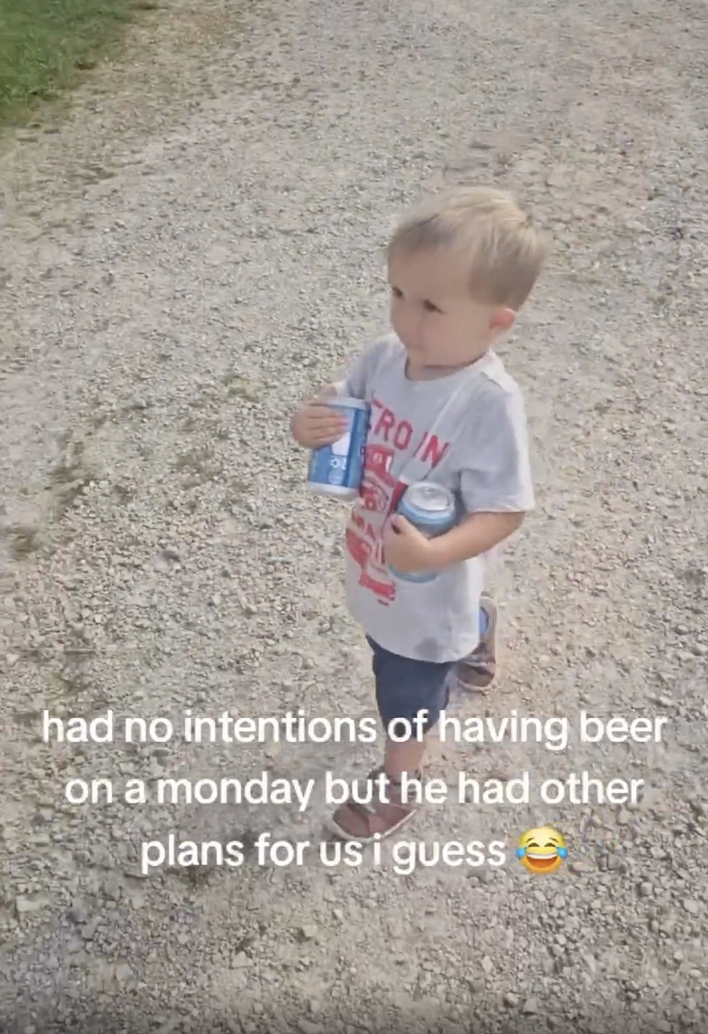 toddler - Roin had no intentions of having beer on a monday but he had other plans for us i guess