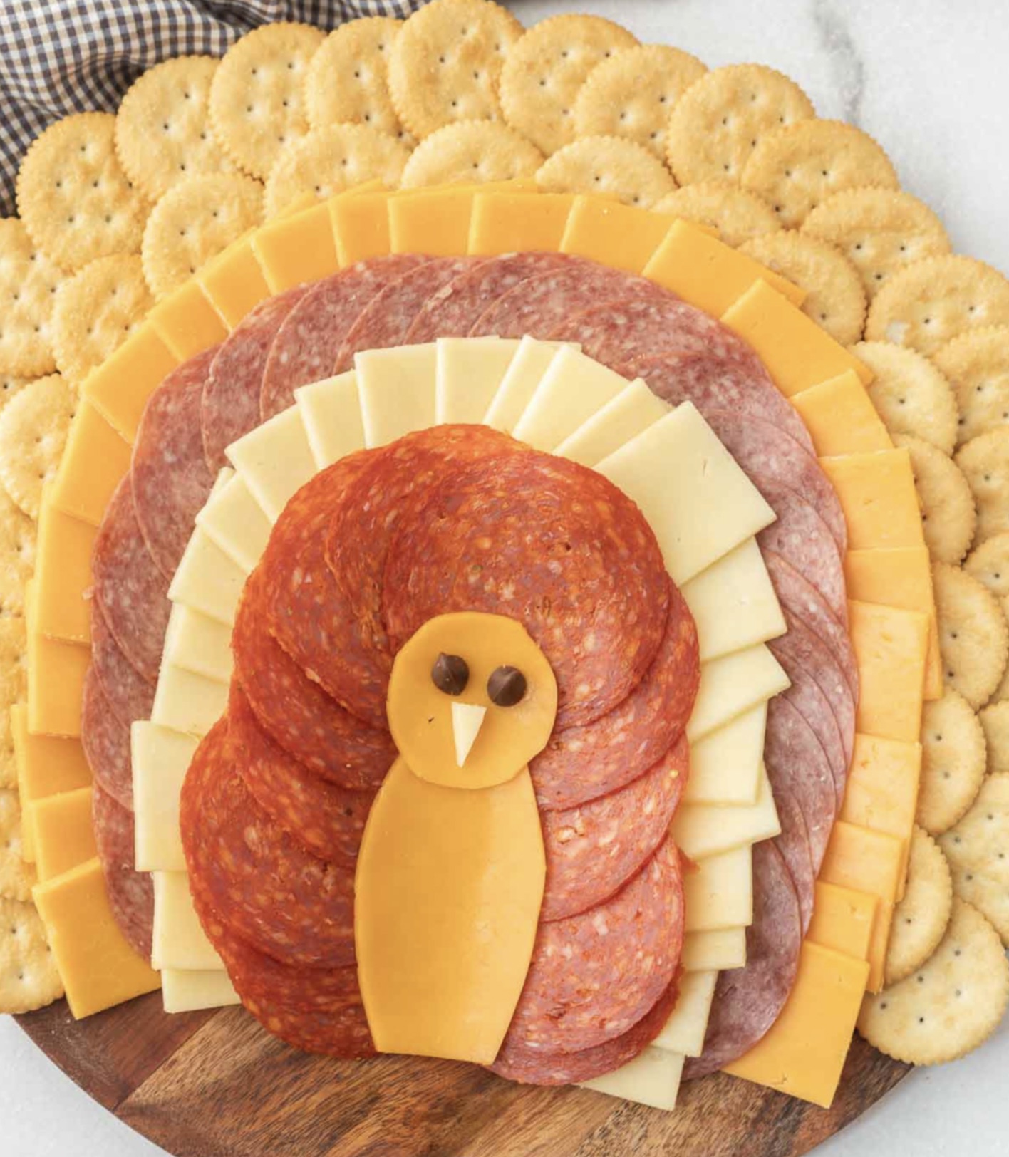 homemade thanksgiving charcuterie board