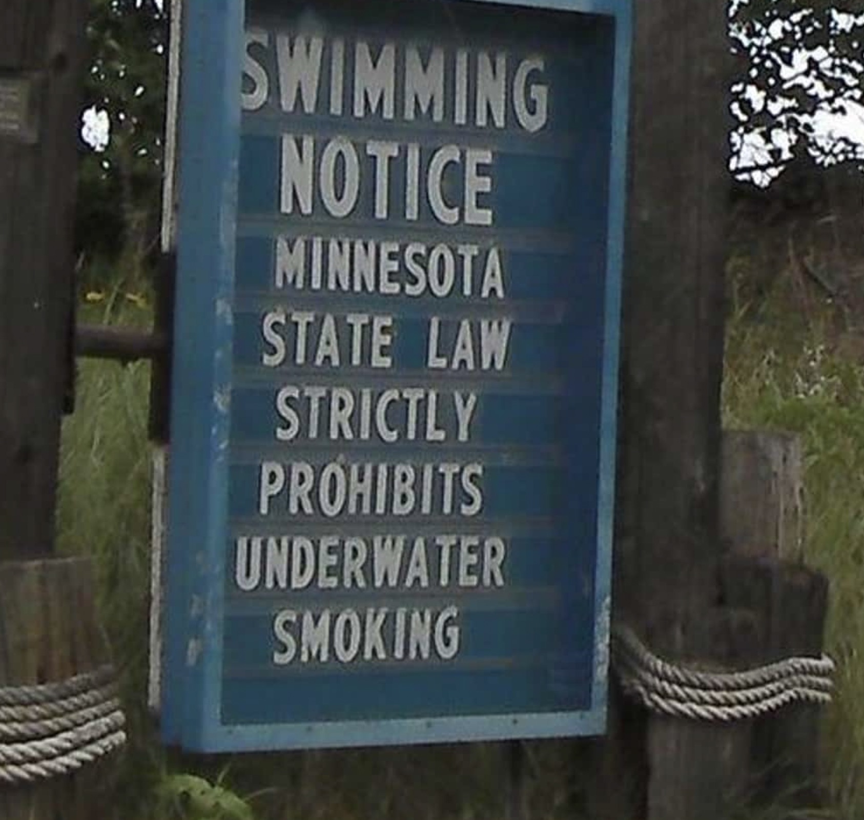 signage - 11.11 Swimming Notice Minnesota State Law Strictly Prohibits Underwater Smoking