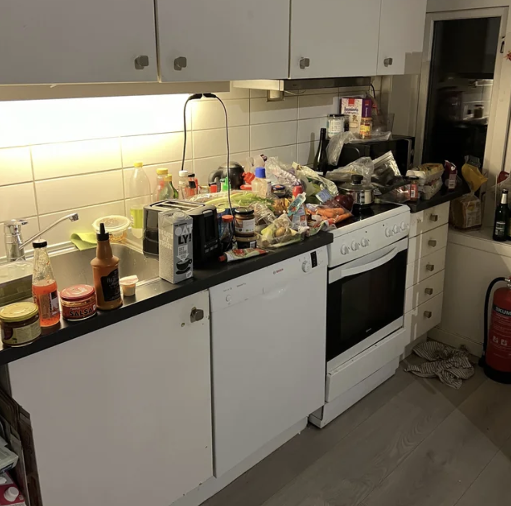 mildly infuriating kitchens - 7912