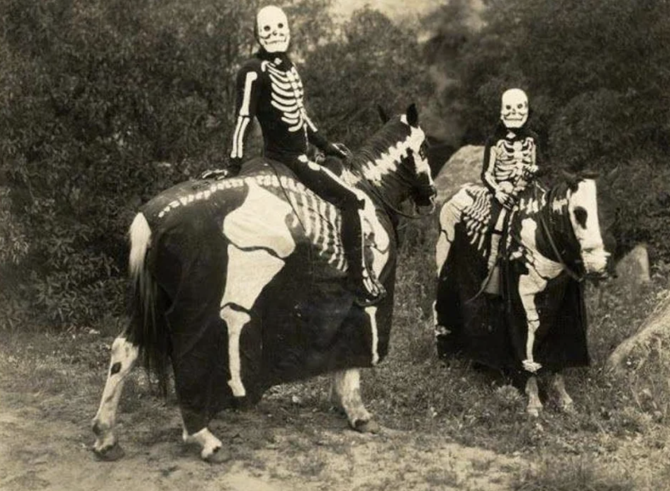 vintage halloween costumes