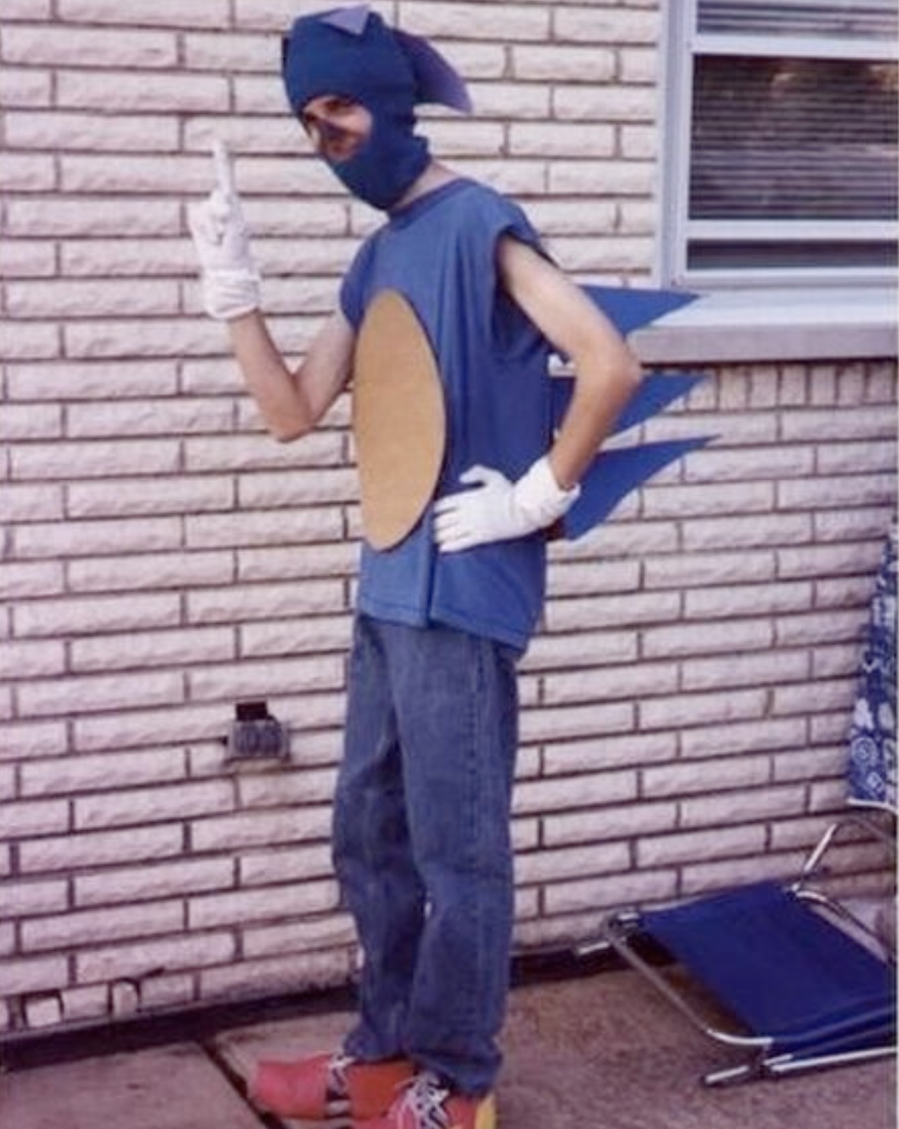 sonic cosplay meme