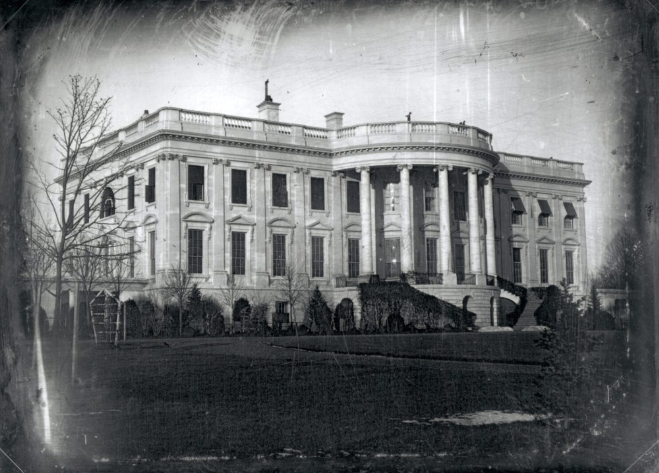 The earliest known photograph of the White House, by John Plumbe, Jr., 1846.