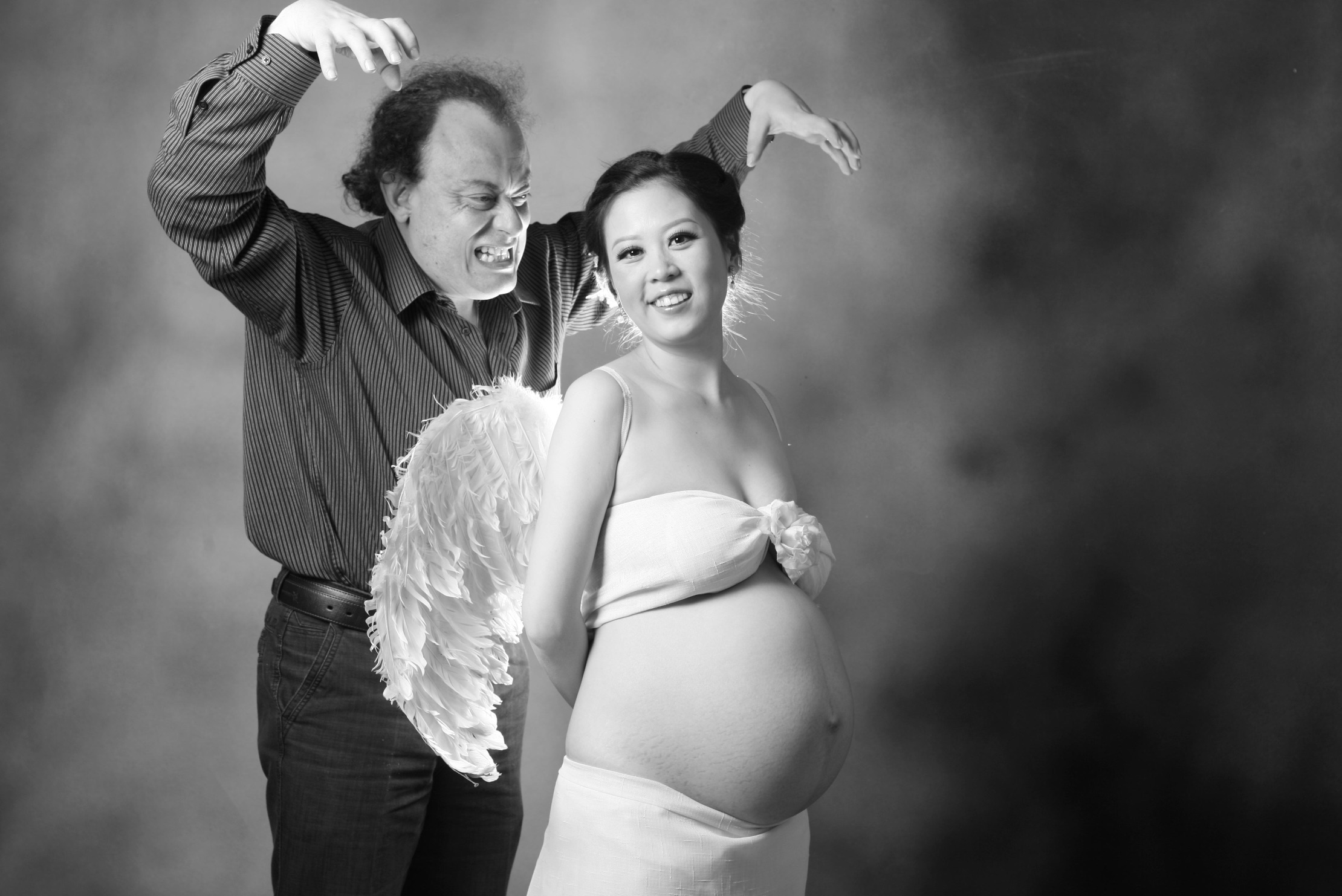 45 Highly-Questionable Pregnancy Announcement Photoshoots