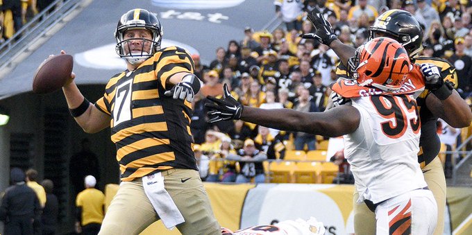 The Steelers don’t like change. They’ve had three head coaches in the last 55 years and have been rocking the same jerseys for even longer. Fortunately, their standard jerseys are so historic and beloved that they don’t need to be changed at all. On the flip side, their bumblebee alternates were an embarrassment that were mercifully “retired” in 2016.
