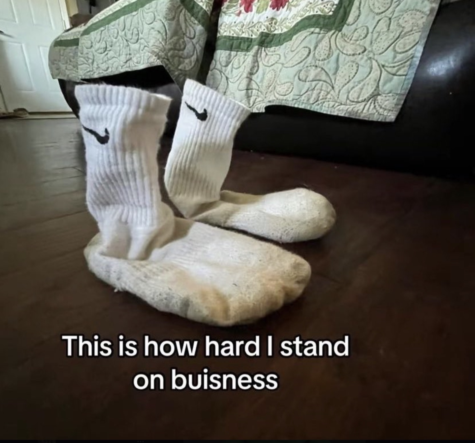 woolen - This is how hard I stand on buisness