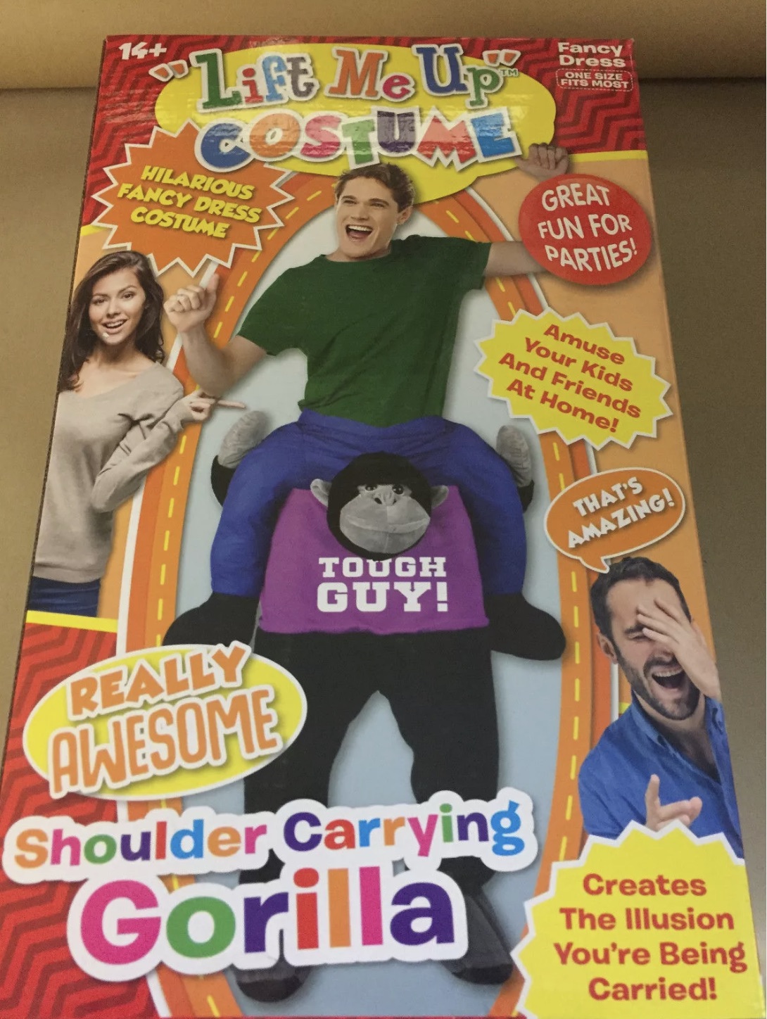 magazine - Lift Me Up Costume Hilarious Fancy Dress Costume Fancy Dress Great Fun For Parties! Tough Amuse Your Kids And Friends At Home! That'S Amazing! Really Awesome Guy! Shoulder Carrying Gorilla Creates The Illusion You're Being Carried!