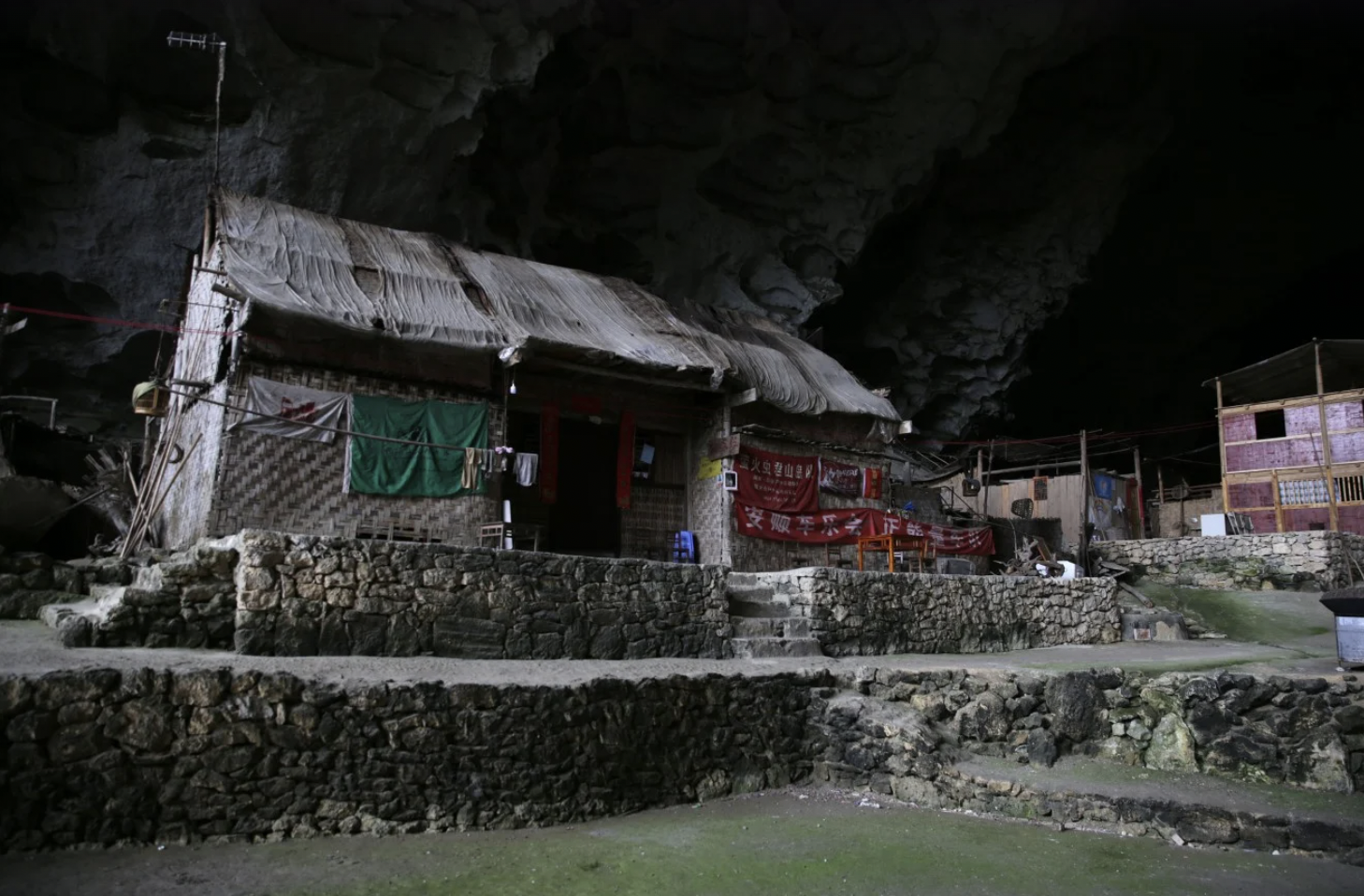 “Most of the houses in Zhongdong are made of wood and bamboo.”