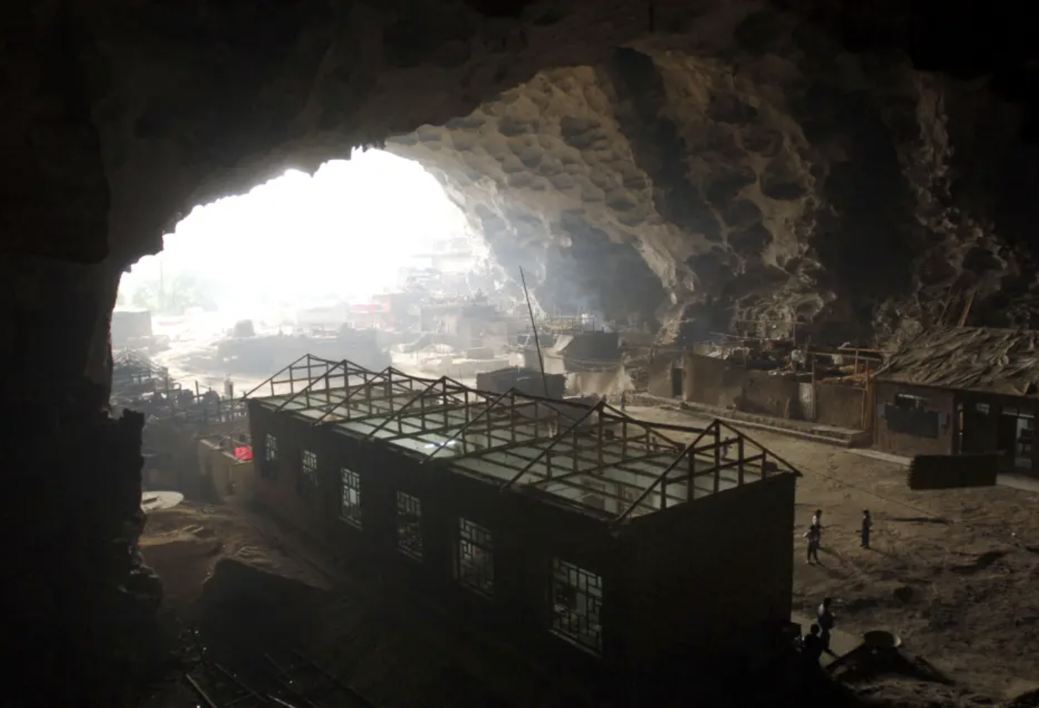 Many houses don’t have fully constructed roofs, since they are covered by the roof of the cave.