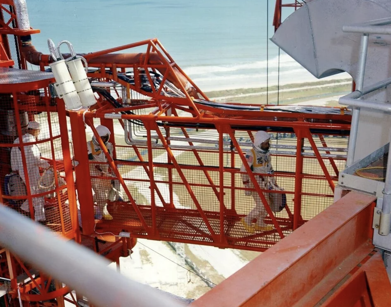 apollo 1 crew access arm