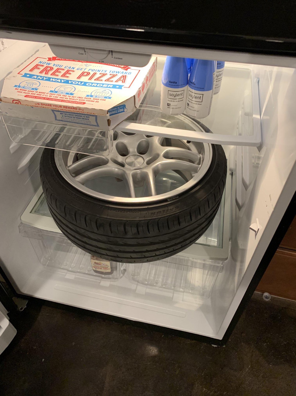 tire in fridge - Free Pizza