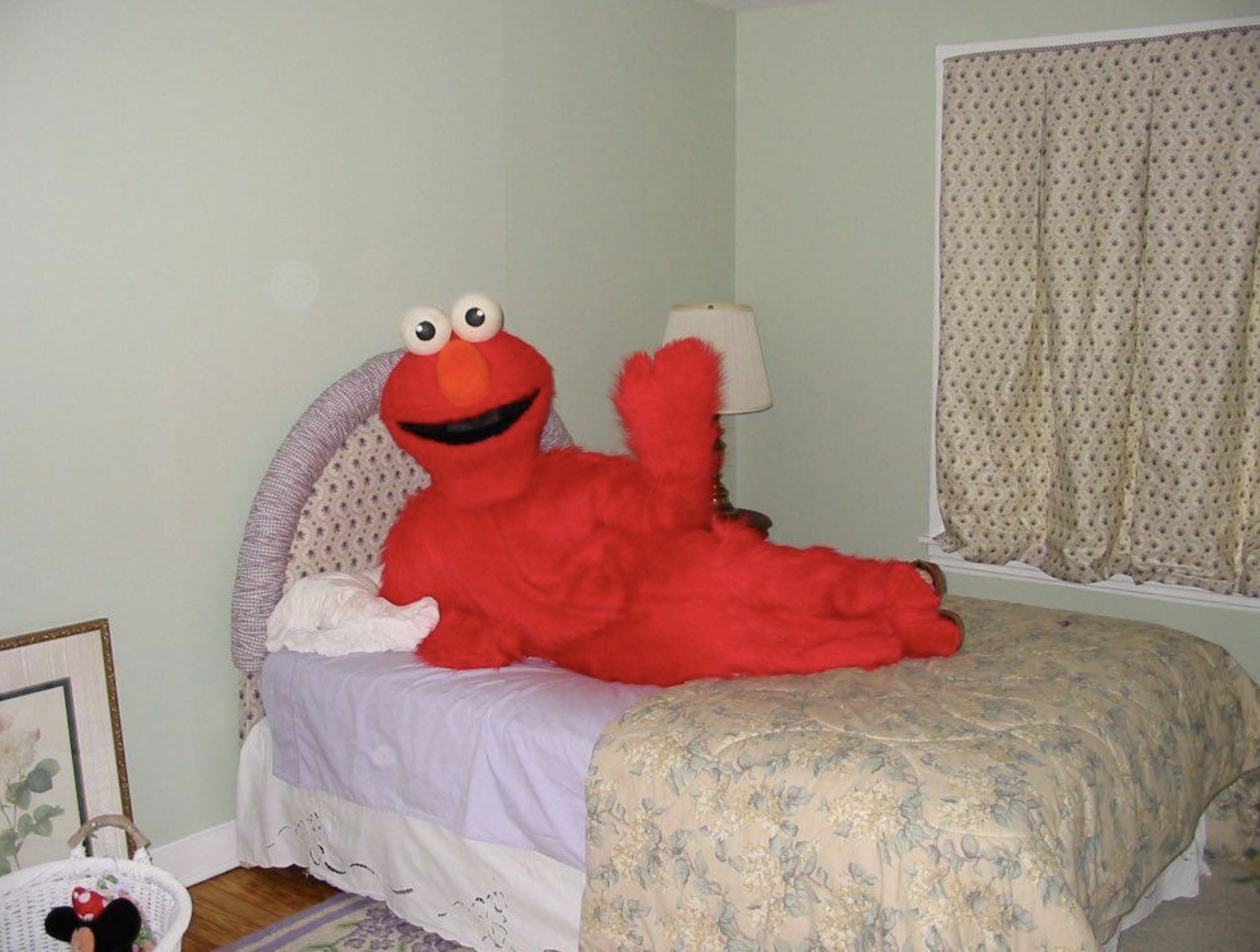 cursed images elmo