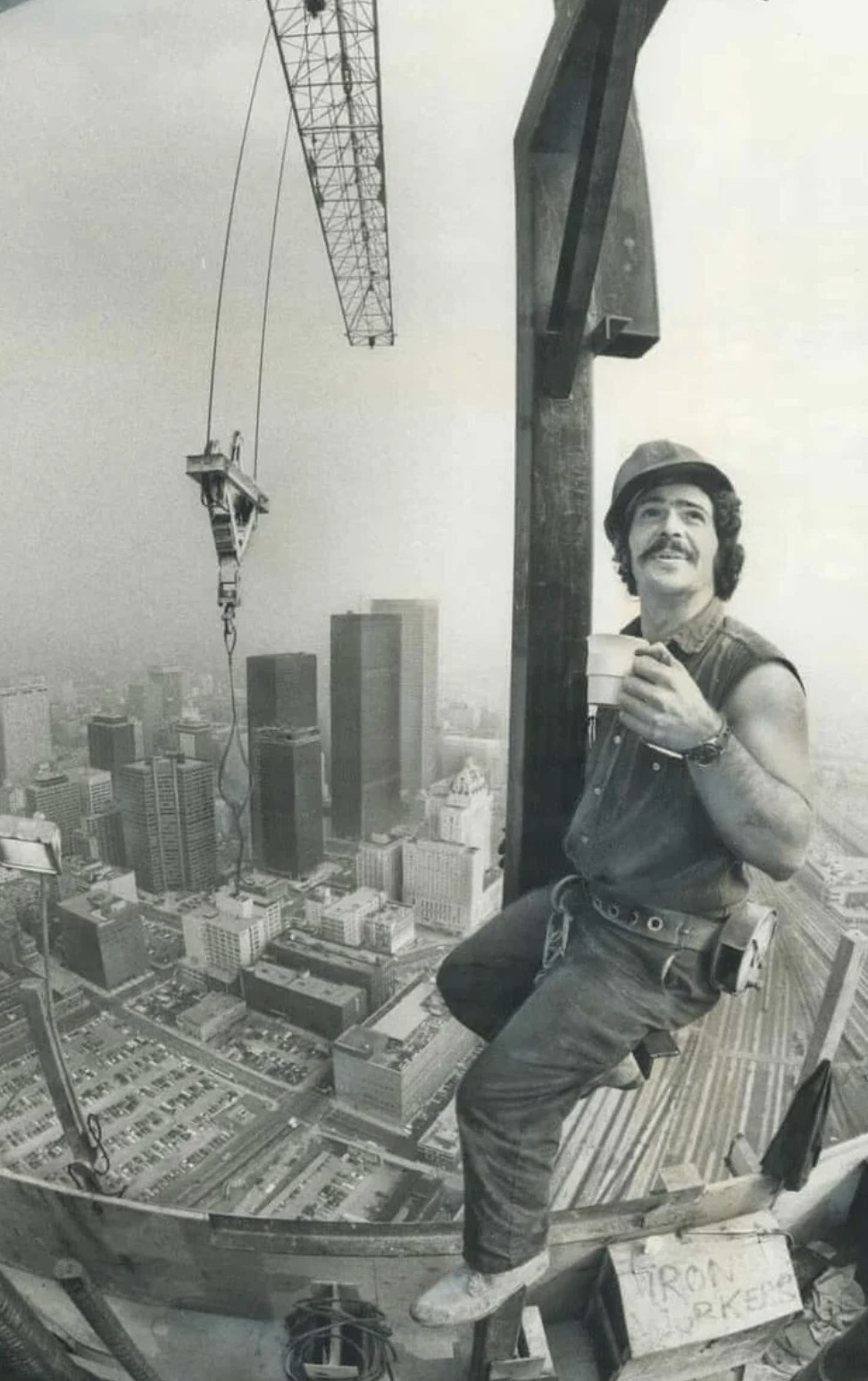 cn tower 1973 - Iron Orke