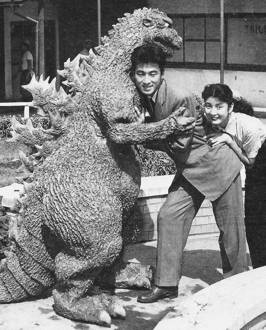 godzilla 1954 behind the scenes - Toil