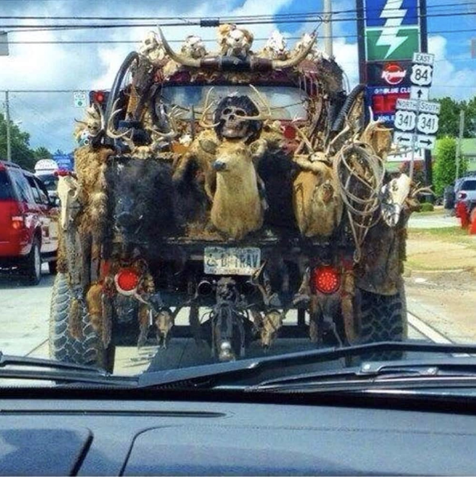 40 Trashy Trucks Terrorizing the Road