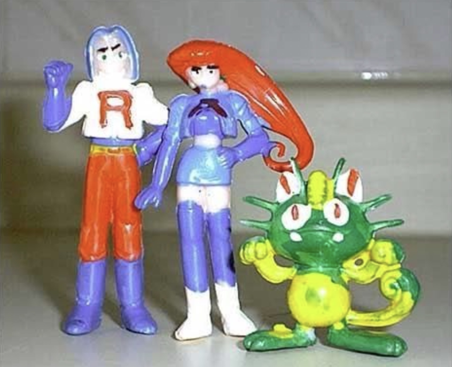 bootleg pokemon toy - R