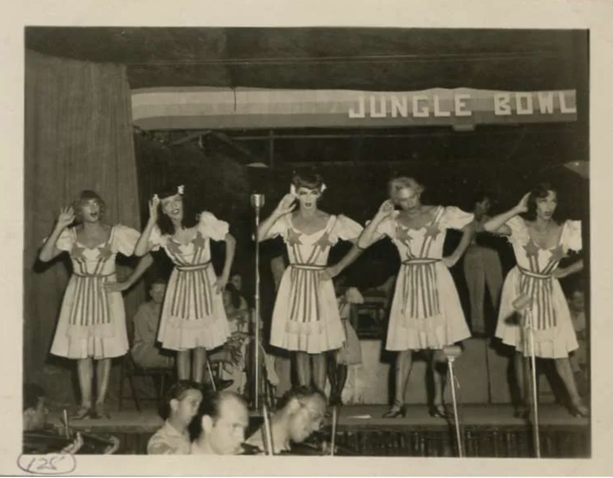 vintage clothing - Jungle Bowl