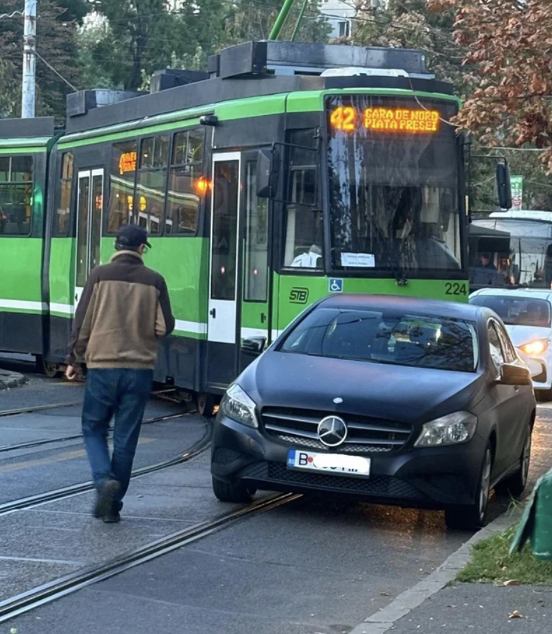 trolleybus